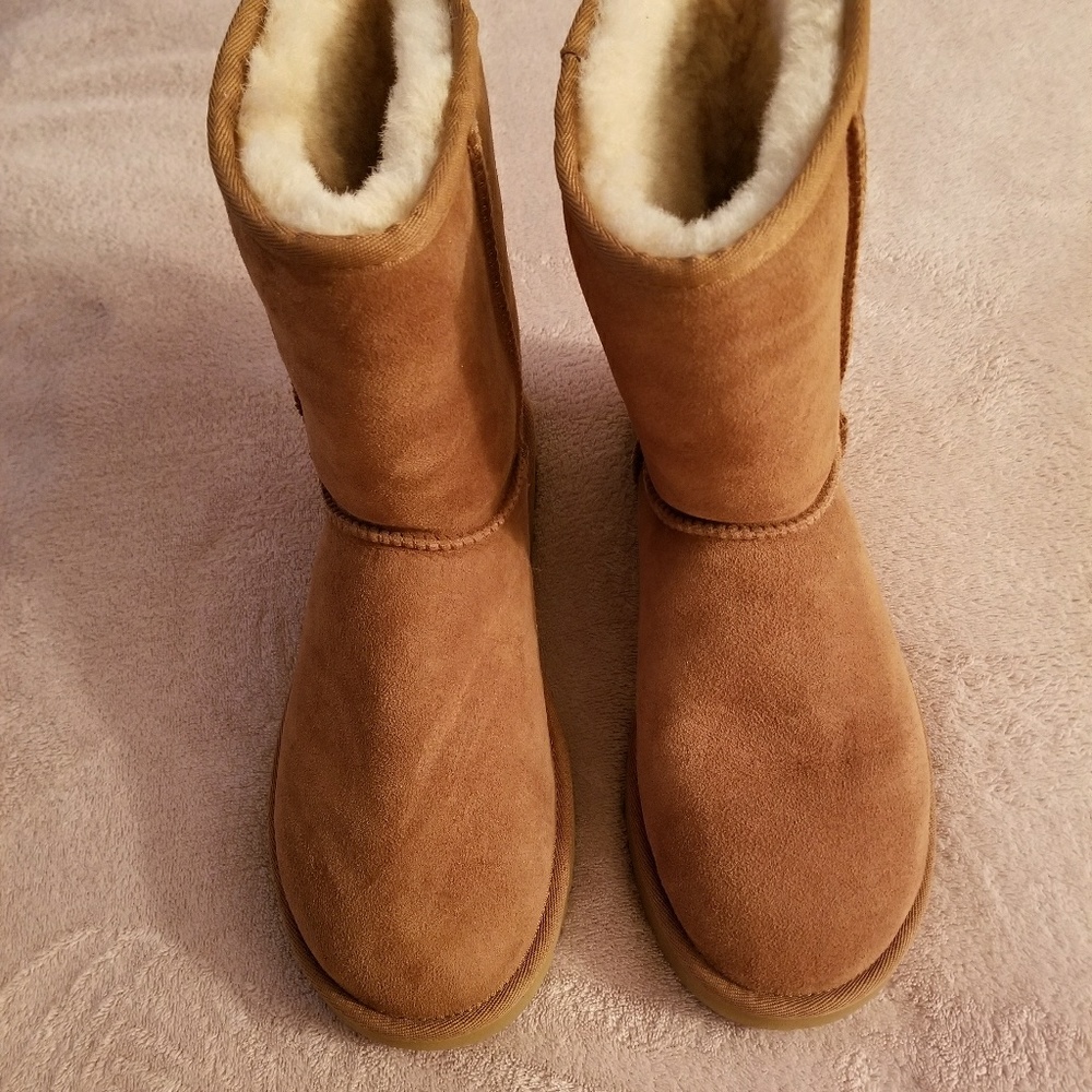 UGG Classic Short II Boots